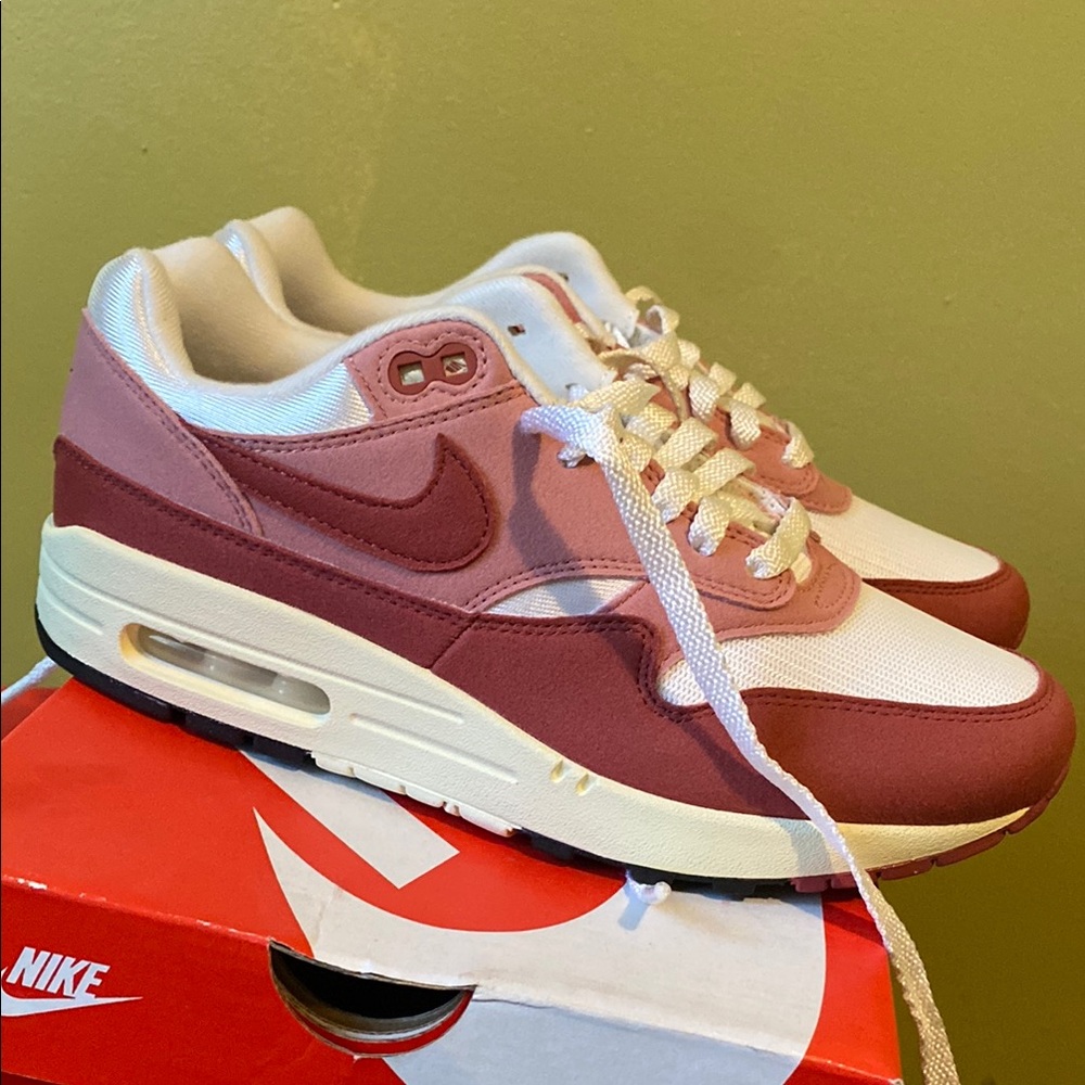 Nike Pink and Cream Sneakers with Air Max Cushioning